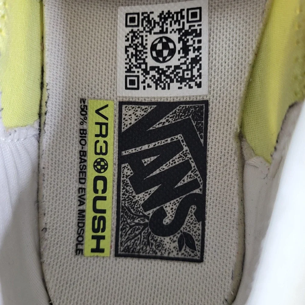 Vans UltraRange EXO SE Sneakers Women 7.5 Men 6 Suede Mesh Athletic Trainers
